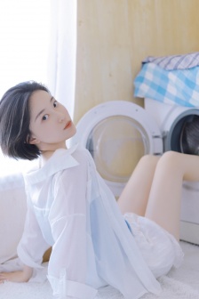 朋友送我回家车里要了我